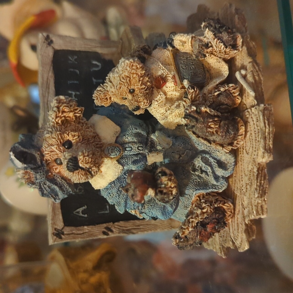 Boyd's Bear figurine.
